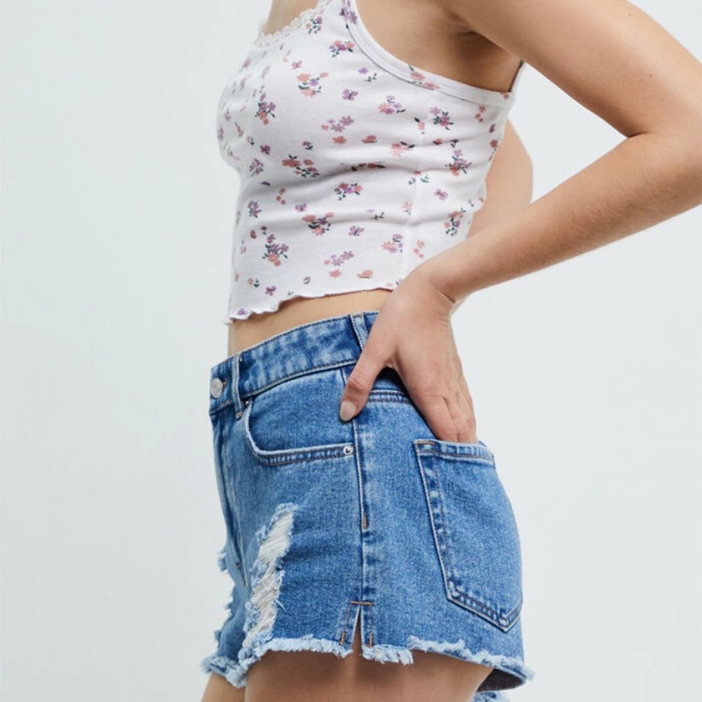 PacSun High Rise Festival Jean Shorts - Picture 2 of 9
